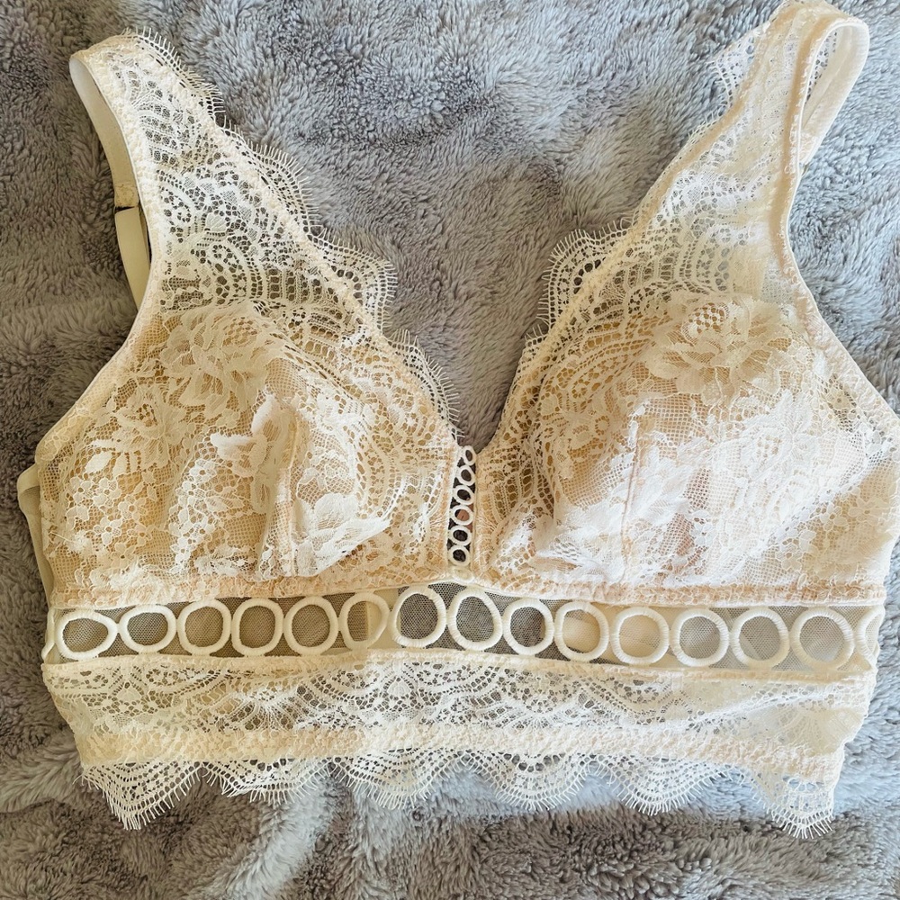 Victoria Secrets cream lace bralette.